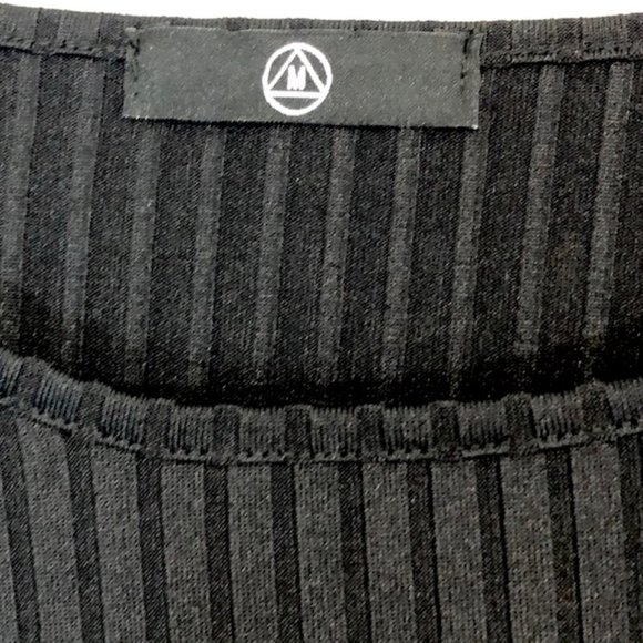 🍍2HP/ NWOT!! BLACK SET, SKIRT AND TOP. RIBBED MATERIAL U.S.SIZE 16 🍍🍍🍍🍍 - Picture 6 of 14